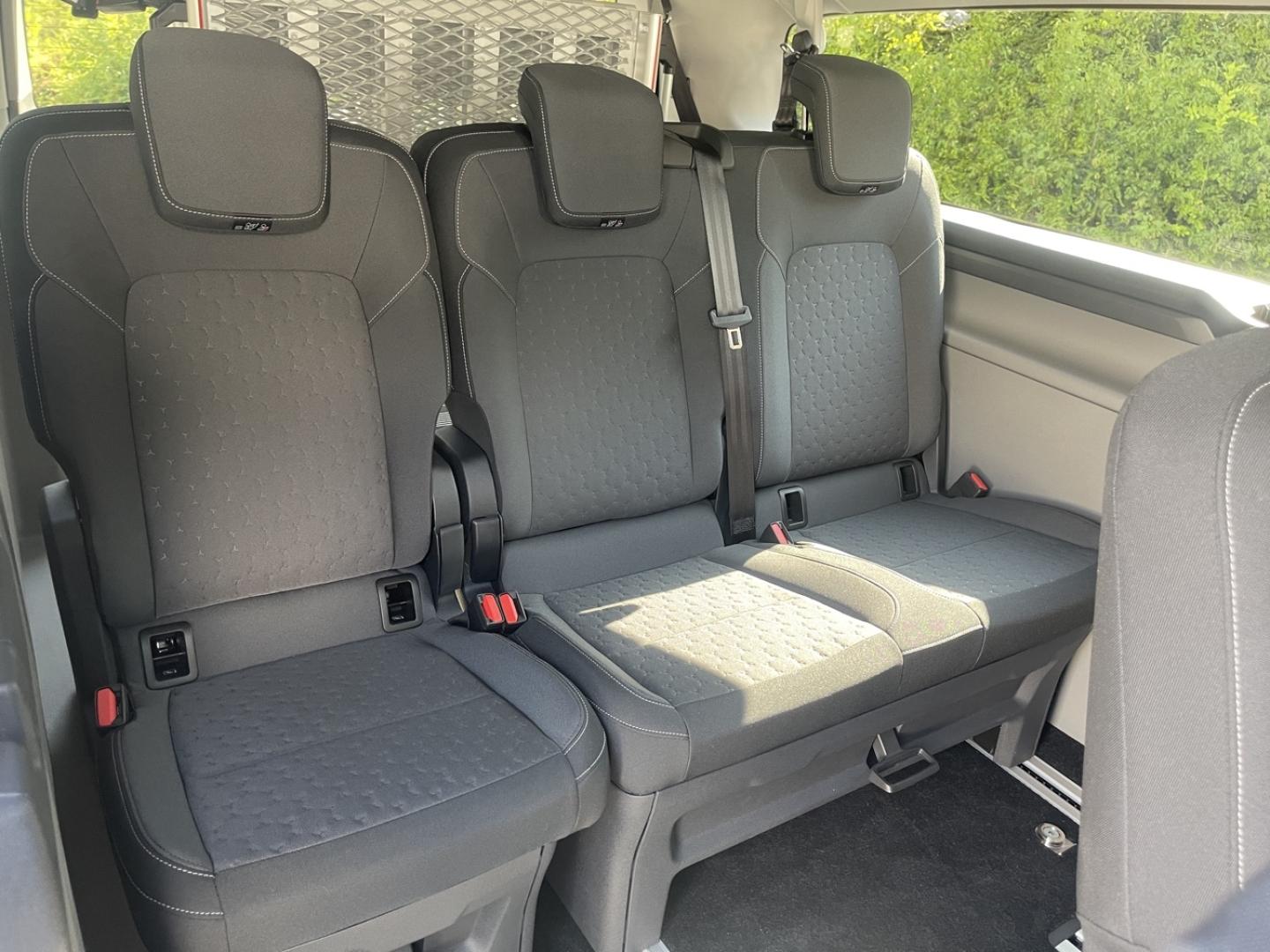 Image FORD Tourneo Custom 340 L1H1 2.5 Duratec 232ch Hybride rechargeable Titanium CVT