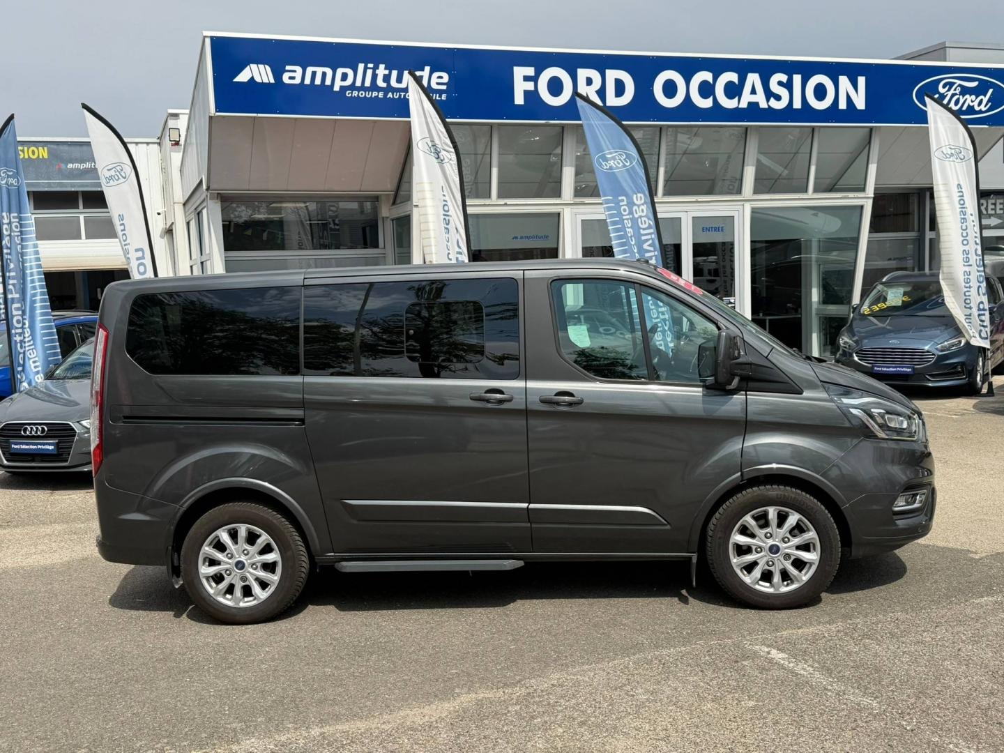 Image FORD Tourneo Custom 310 L1H1 2.0 EcoBlue 130ch Titanium X BVA Euro6.2 8 PLACES