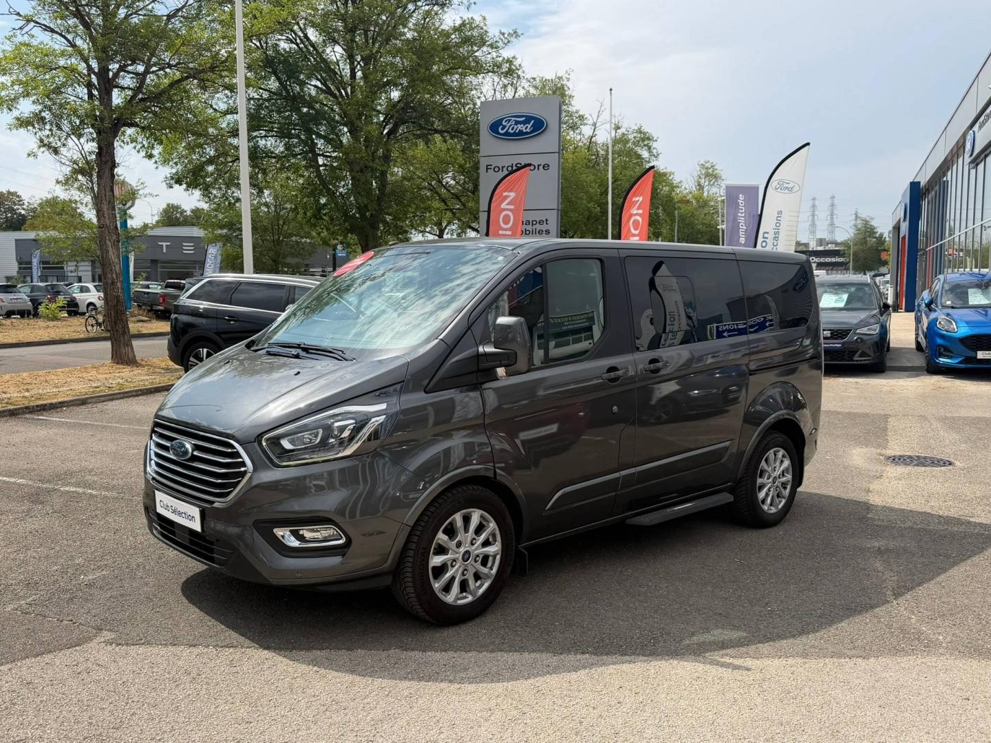 Photo FORD Tourneo Custom 310 L1H1 2.0 EcoBlue 130ch Titanium X BVA Euro6.2 8 PLACES