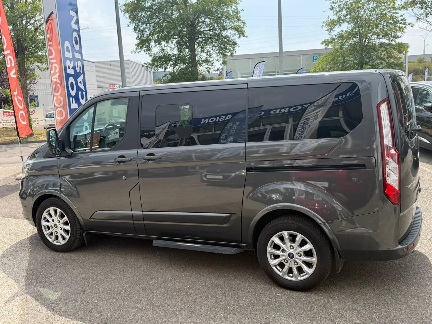Image FORD Tourneo Custom 310 L1H1 2.0 EcoBlue 130ch Titanium X BVA Euro6.2 8 PLACES