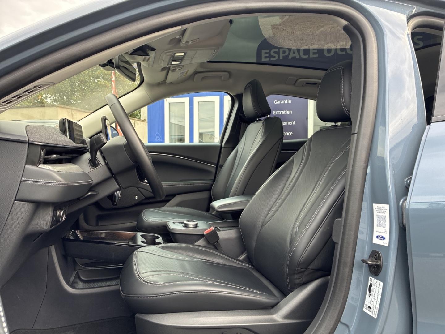 Image FORD Mustang Mach-E 269ch Standard Range 72,6kWh Mach-E Propulsion