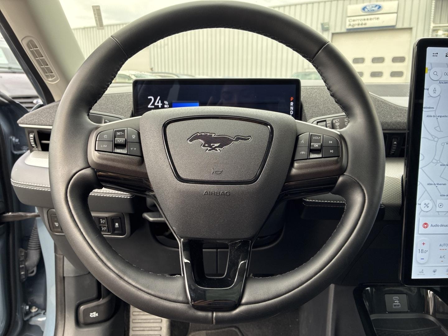Image FORD Mustang Mach-E 269ch Standard Range 72,6kWh Mach-E Propulsion