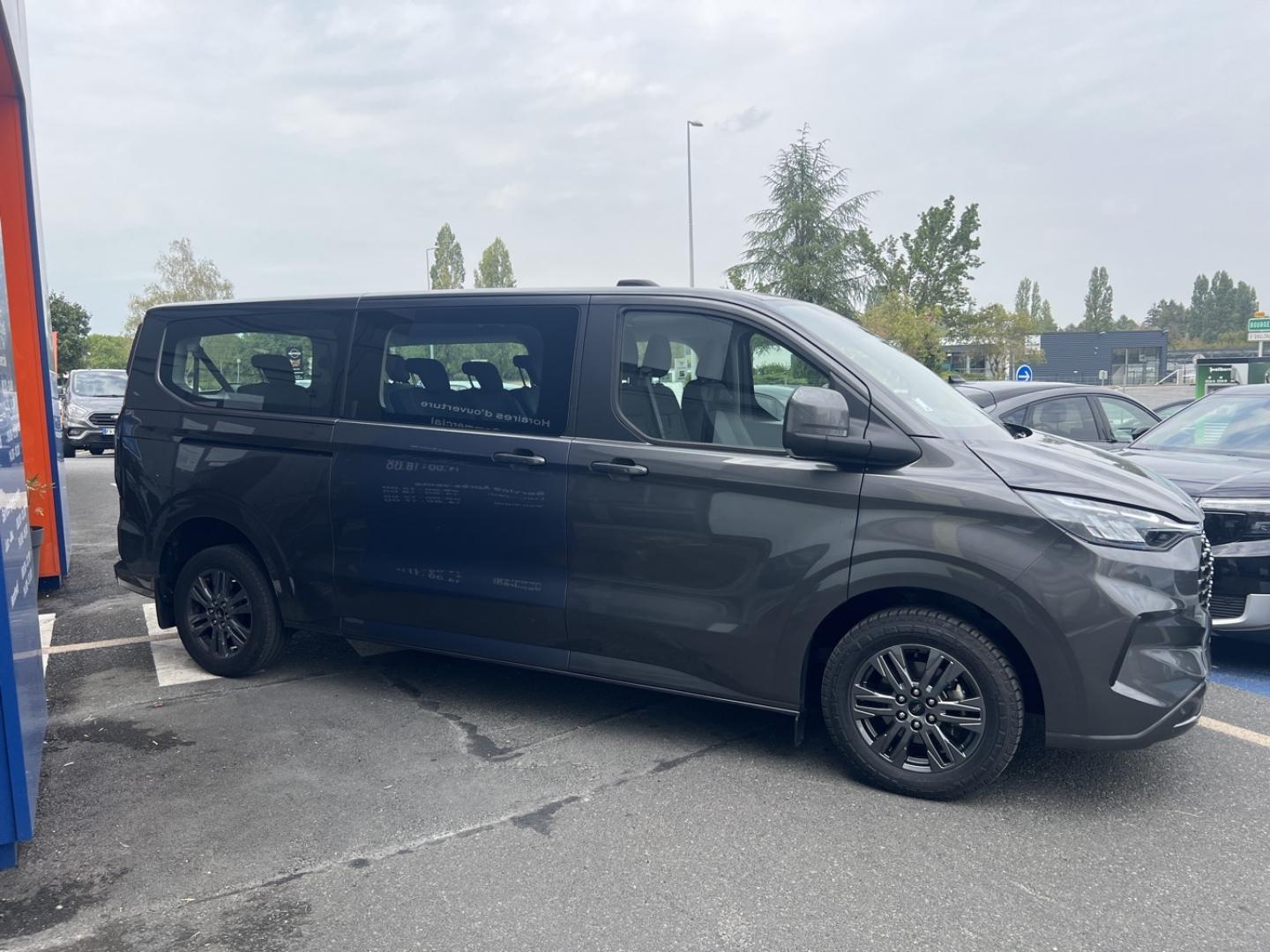 Image FORD Tourneo Custom 320 L2H1 2.0 EcoBlue 150ch Titanium