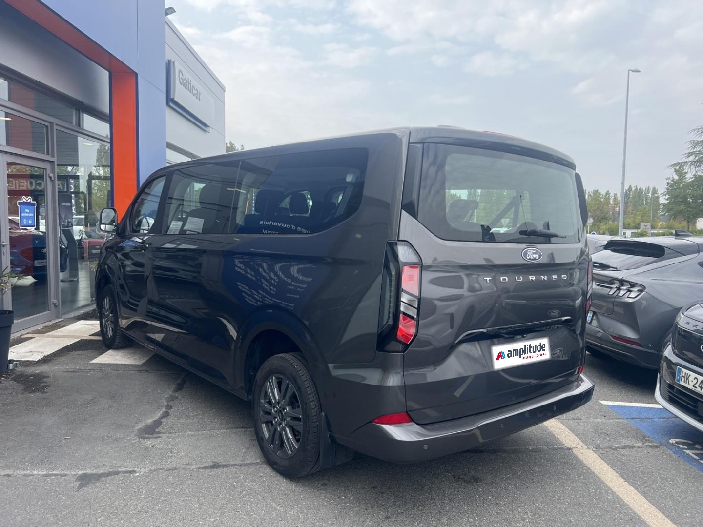 Image FORD Tourneo Custom 320 L2H1 2.0 EcoBlue 150ch Titanium