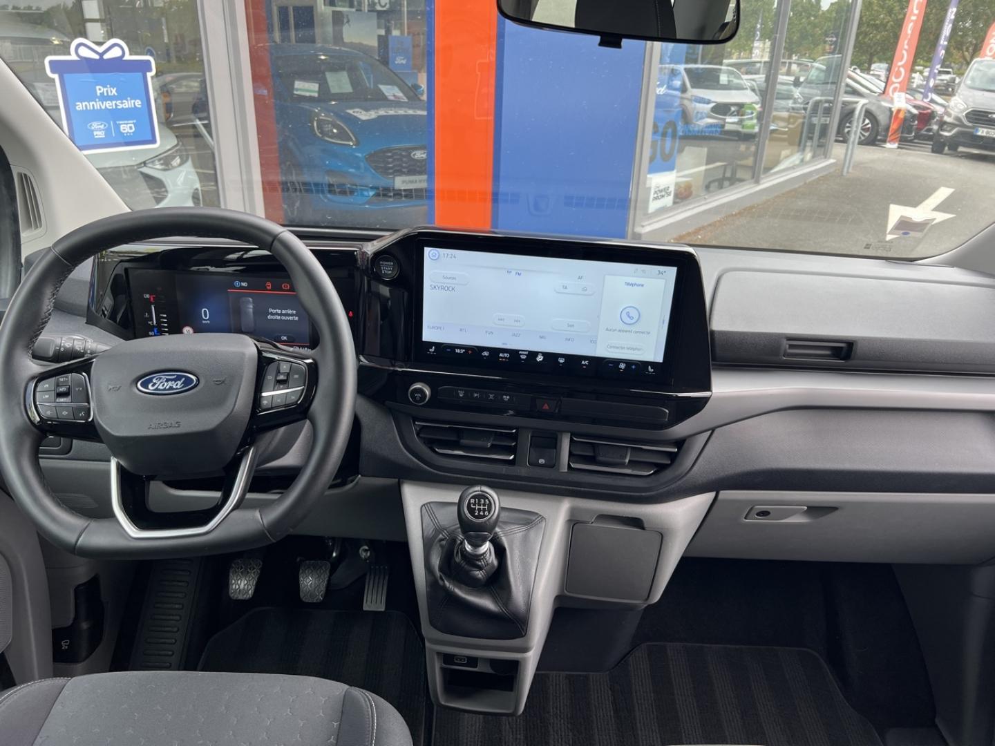 Image FORD Tourneo Custom 320 L2H1 2.0 EcoBlue 150ch Titanium