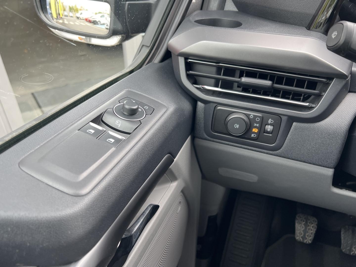 Image FORD Tourneo Custom 320 L2H1 2.0 EcoBlue 150ch Titanium
