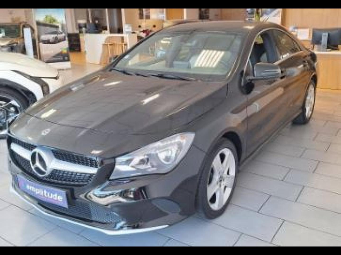 Photo MERCEDES-BENZ CLA 180 d Inspiration 7G-DCT