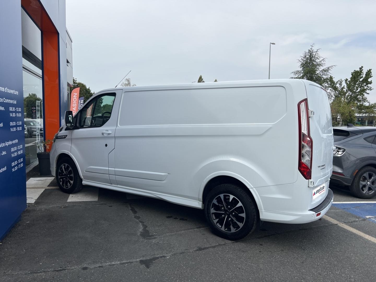 Image FORD Transit Custom Fg 290 L2H1 2.0 EcoBlue 170 Sport - 18
