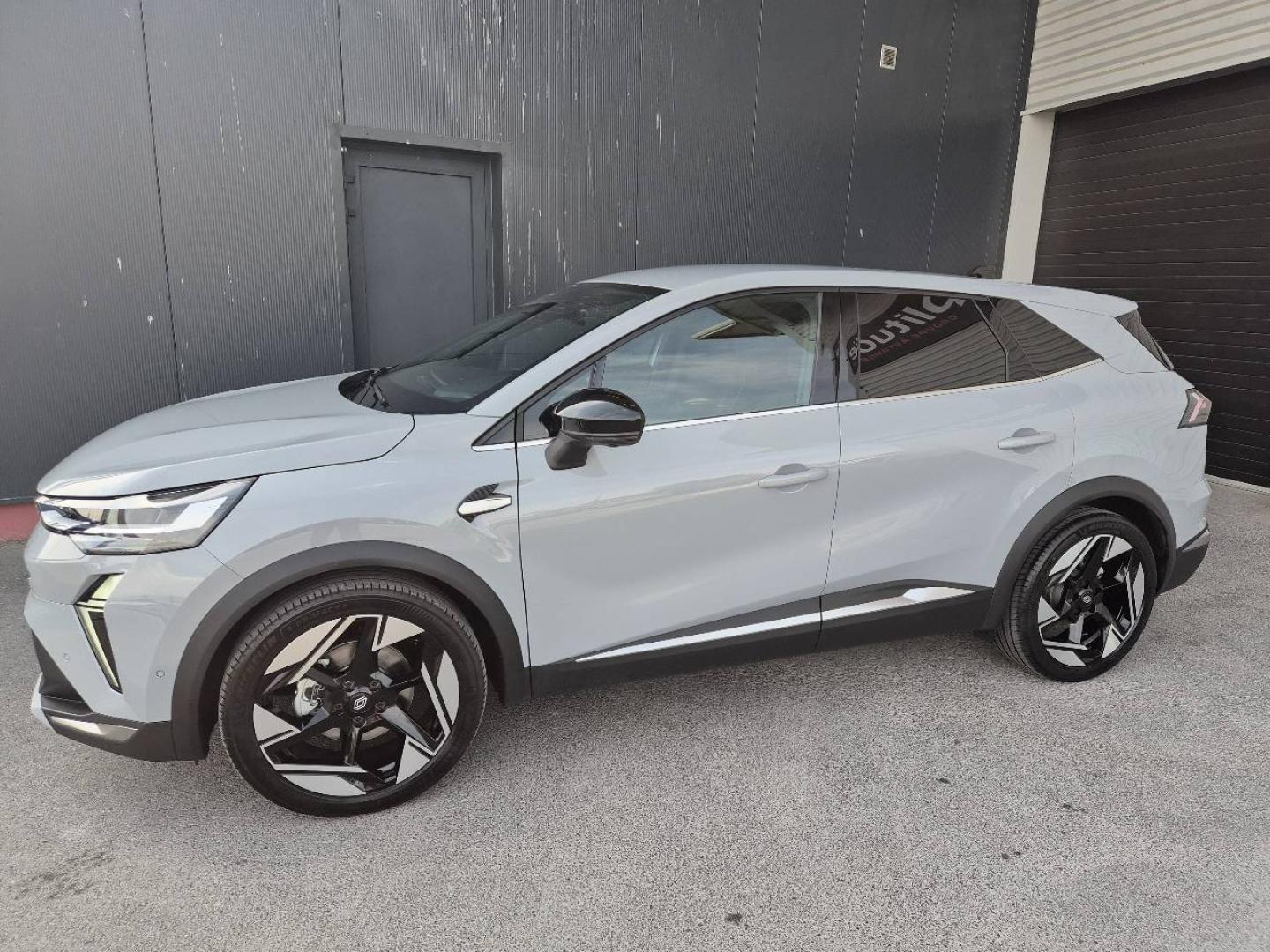 Image RENAULT Symbioz 1.8 E-Tech full hybrid 160ch Iconic - 26