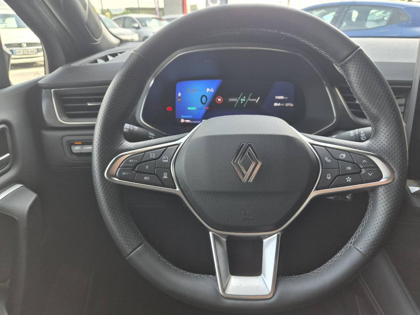 Image RENAULT Symbioz 1.8 E-Tech full hybrid 160ch Iconic - 26