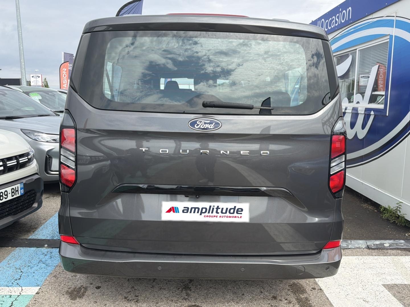 Image FORD Tourneo Custom 320 L2H1 2.0 EcoBlue 150 ch Titanium