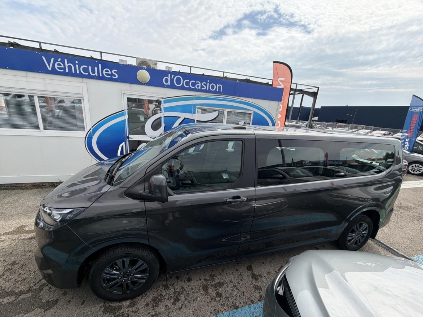 Image FORD Tourneo Custom 320 L2H1 2.0 EcoBlue 150 ch Titanium