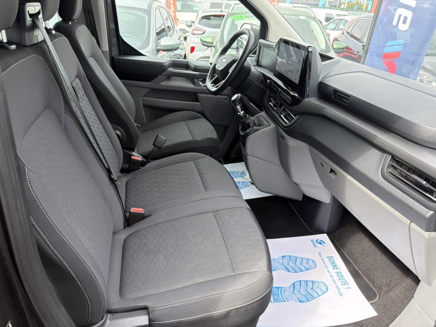 Image FORD Tourneo Custom 320 L2H1 2.0 EcoBlue 150 ch Titanium