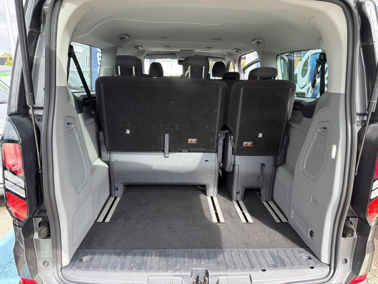 Image FORD Tourneo Custom 320 L2H1 2.0 EcoBlue 150 ch Titanium
