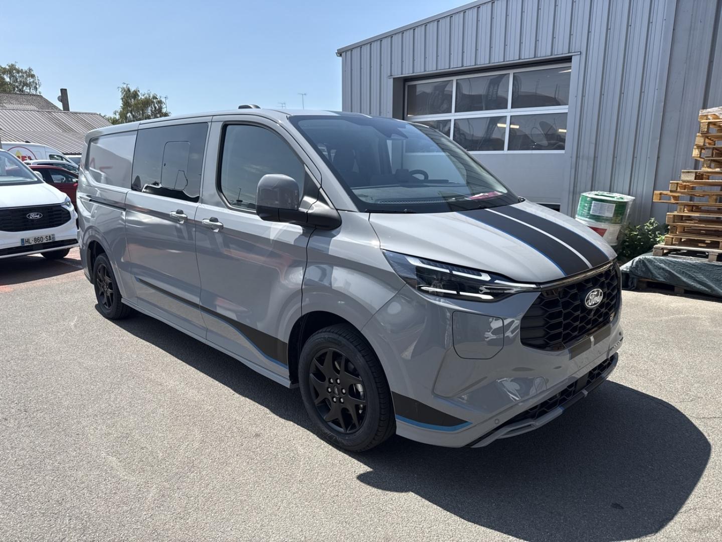 Image FORD Transit Custom Fg 320 L2H1 2.5 Duratec 232ch Hybride recheargeable Cabine Approfondie Sport CVT