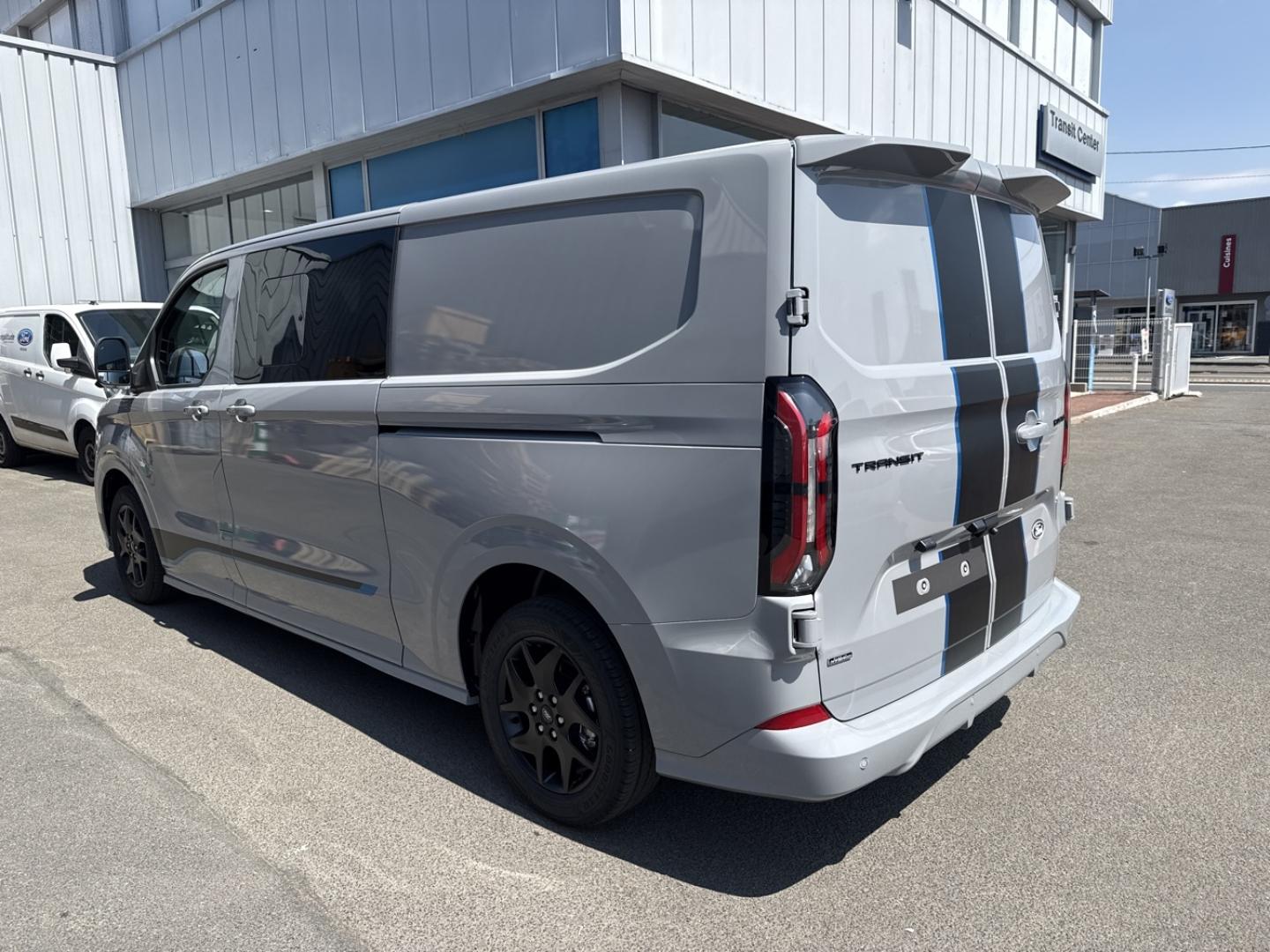 Image FORD Transit Custom Fg 320 L2H1 2.5 Duratec 232ch Hybride recheargeable Cabine Approfondie Sport CVT