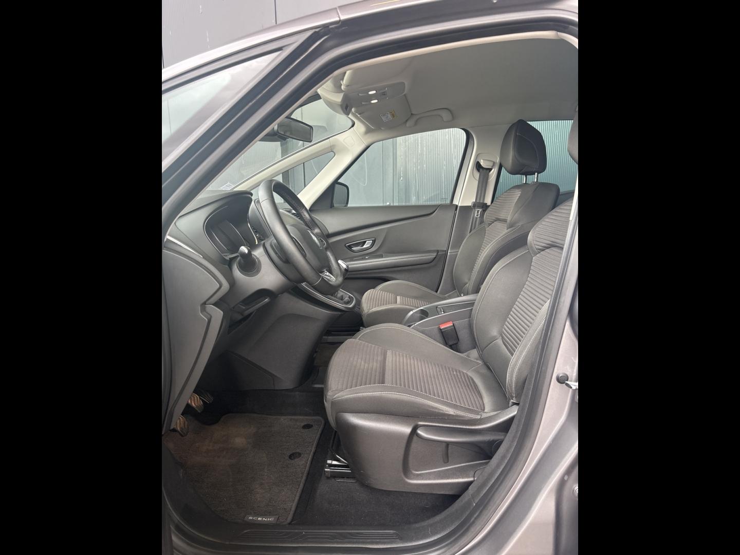 Image RENAULT Scenic 1.3 TCe 140ch Business EDC - 21