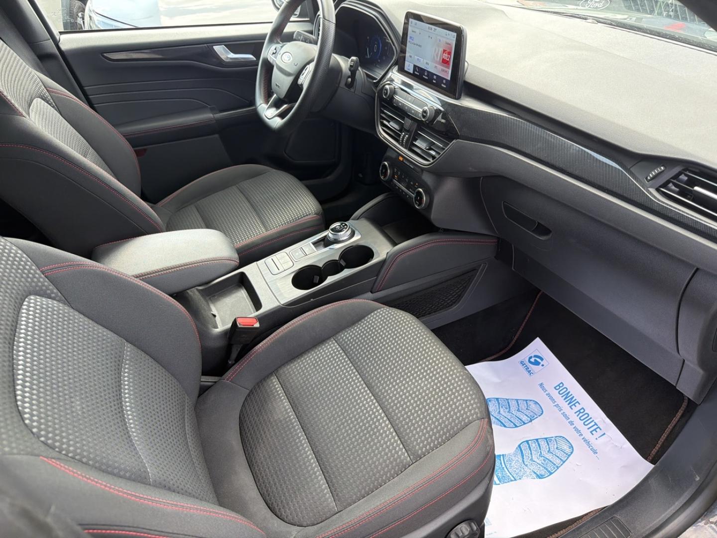 Image FORD Kuga 2.5 Duratec 190 ch FHEV E85 ST-Line Business BVA