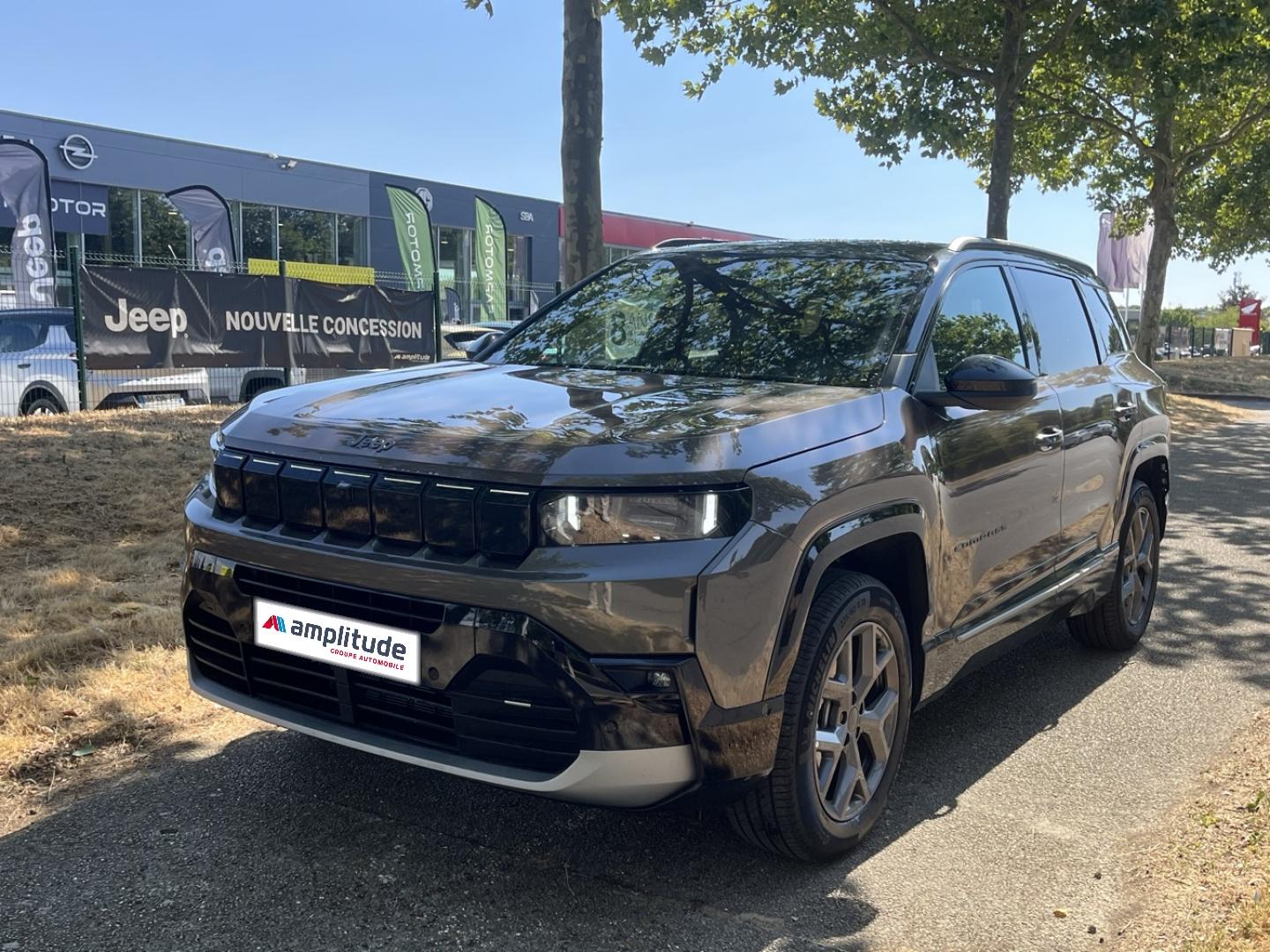 Photo JEEP Compass 1.2 Turbo T3 145ch e-Hybrid First Edition BVR6