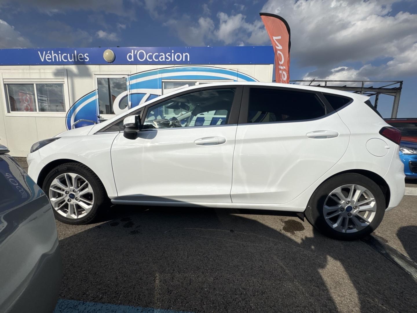 Image FORD Fiesta 1.0 Flexifuel 95 ch Titanium Business 5p