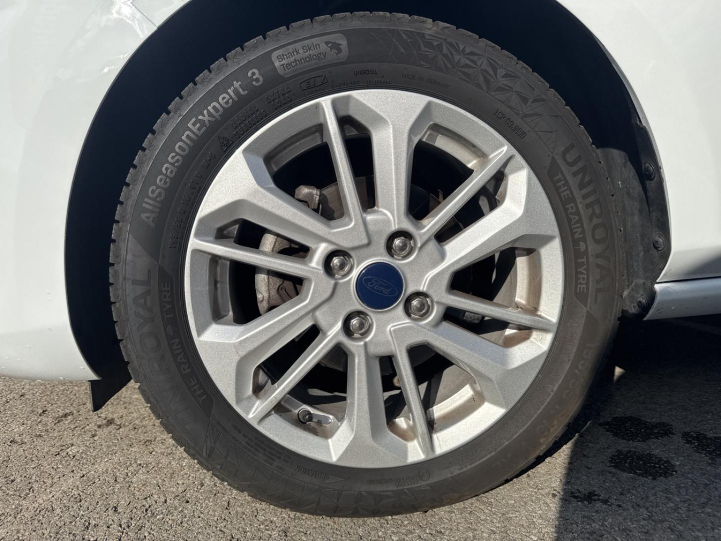 Image FORD Fiesta 1.0 Flexifuel 95 ch Titanium Business 5p