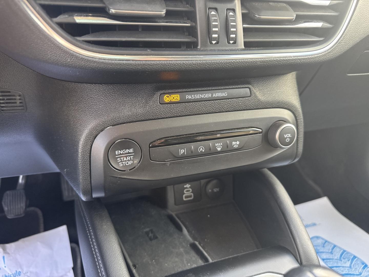 Image FORD Focus 1.0 Flexifuel mHEV 125 ch Titanium X Business