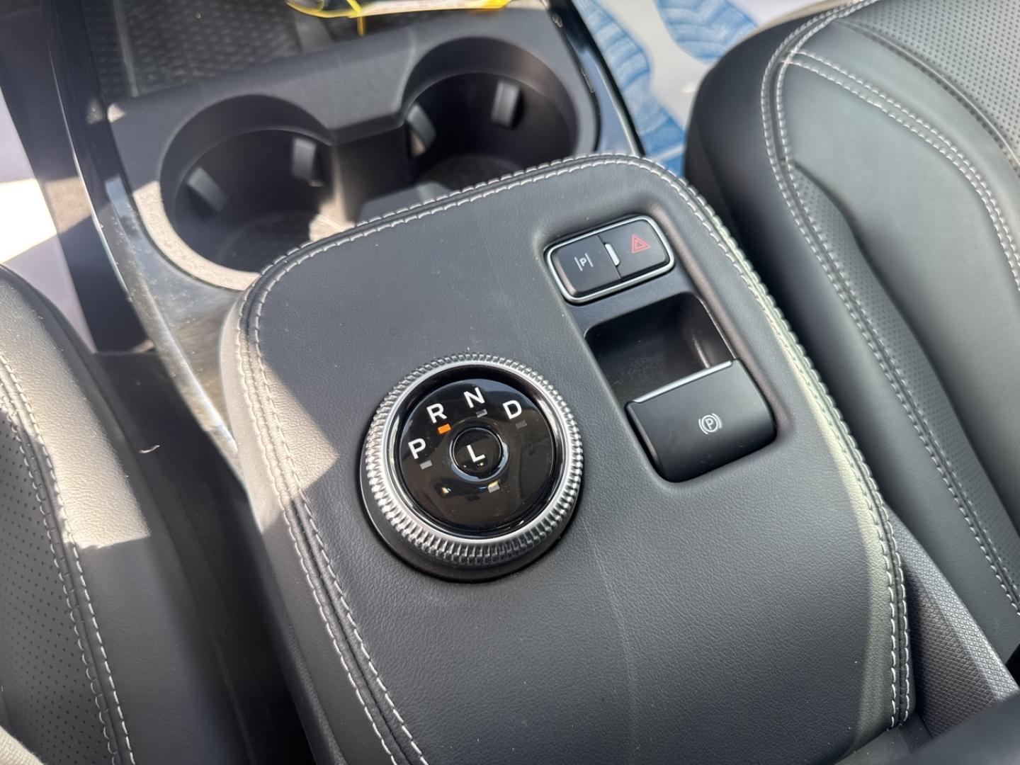 Image FORD Mustang Mach-E 269ch Standard Range 72,6kWh Mach-E Propulsion