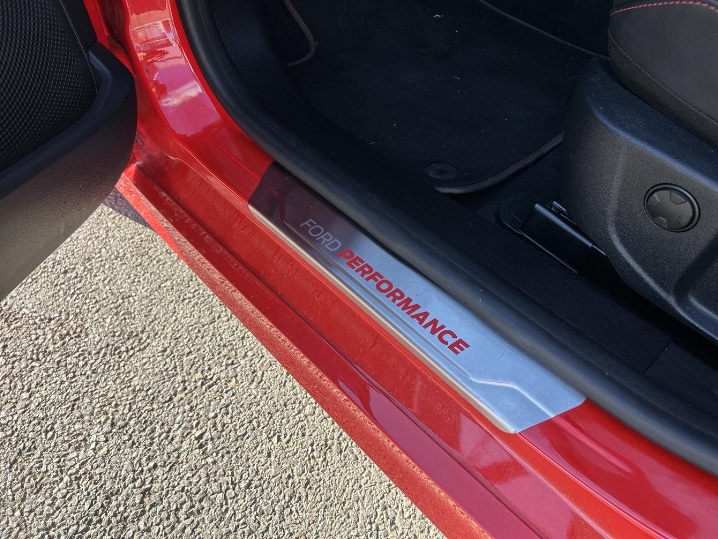 Image FORD Fiesta 1.5 EcoBoost 200ch ST 5p