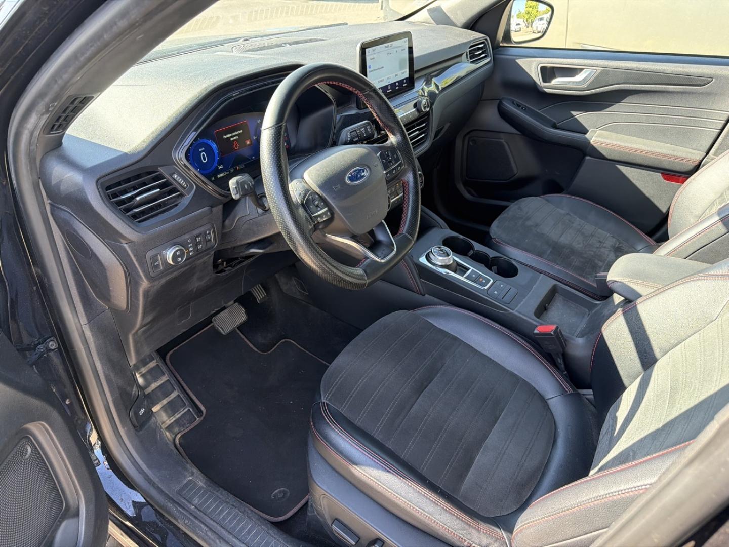Image FORD Kuga 2.5 Duratec 190ch FHEV ST-Line X BVA i-AWD 4X4