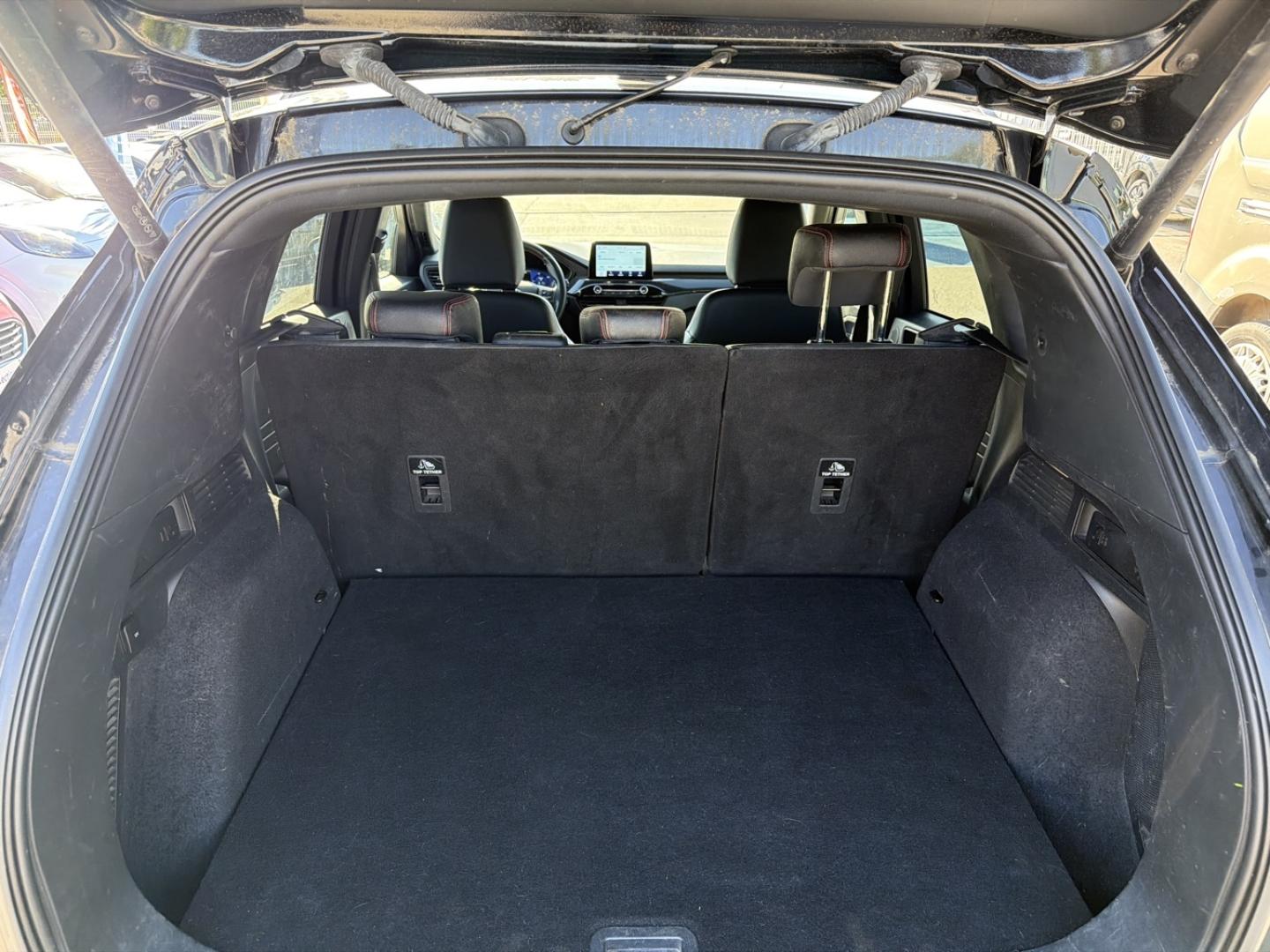 Image FORD Kuga 2.5 Duratec 190ch FHEV ST-Line X BVA i-AWD 4X4