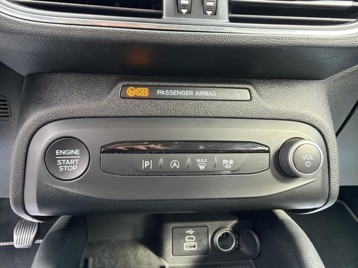 Image FORD Focus 1.0 Flexifuel mHEV 125 ch Titanium X Business