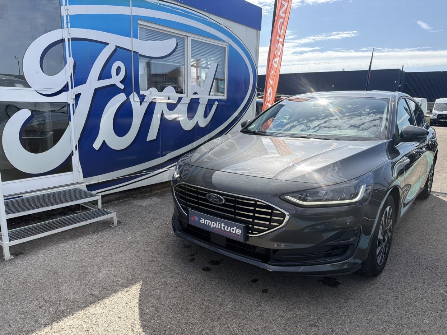 Photo FORD Focus 1.0 Flexifuel mHEV 125 ch Titanium X Business