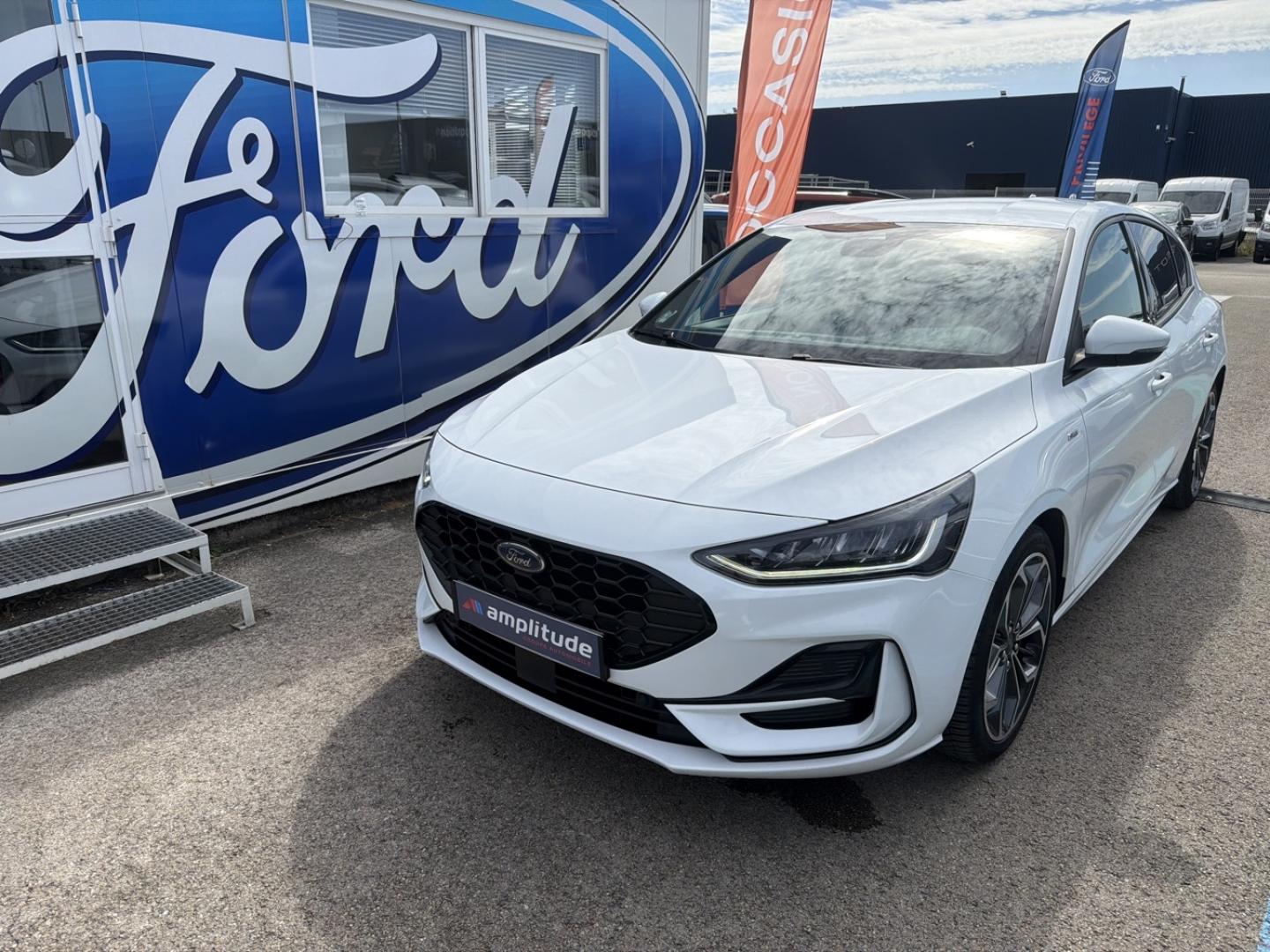 Photo FORD Focus 1.0 Flexifuel mHEV 125 ch ST-Line X