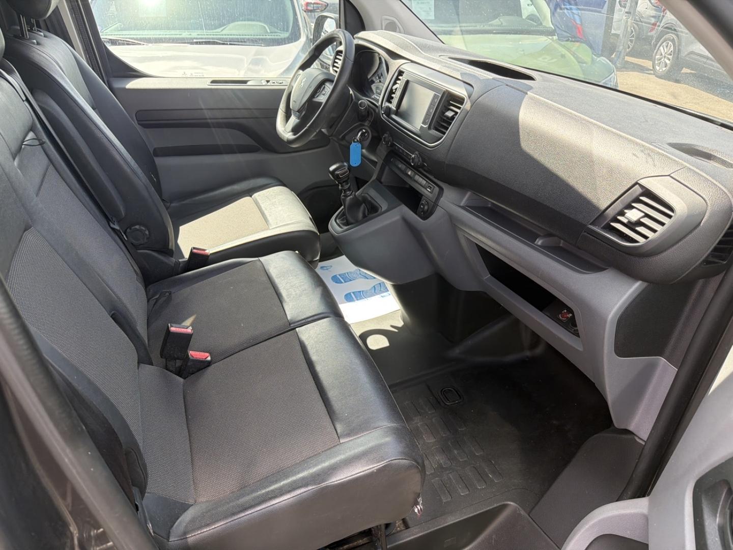 Image PEUGEOT Expert Fg Standard 2.0 BlueHDi 150 ch S&S Premium