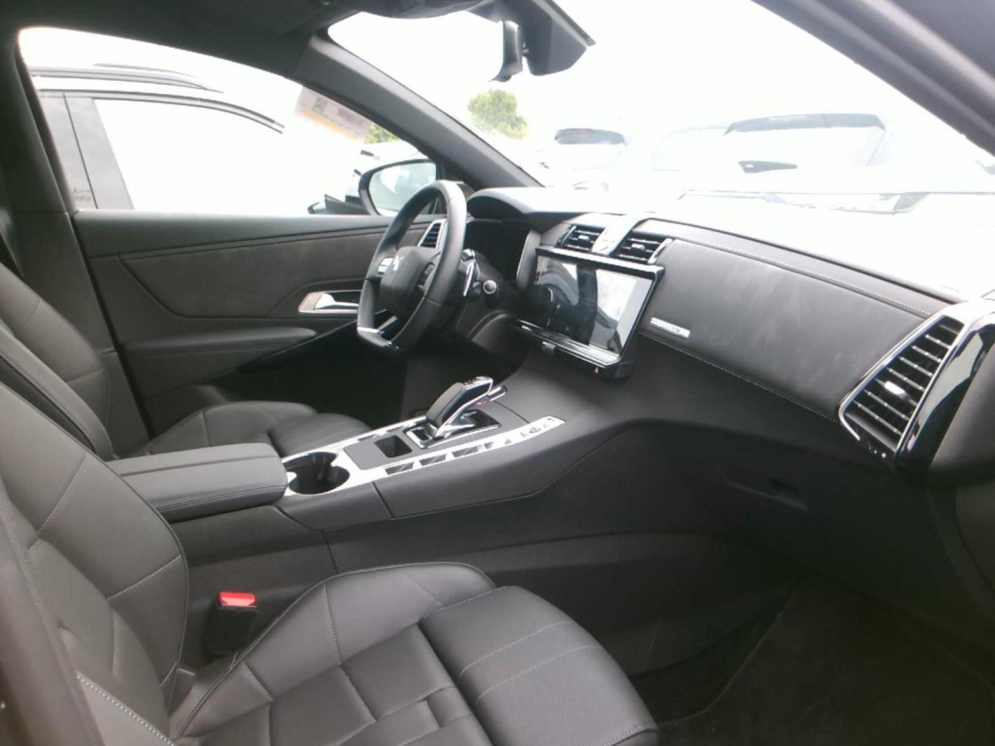 Image DS DS 7 Crossback E-TENSE 225ch Rivoli