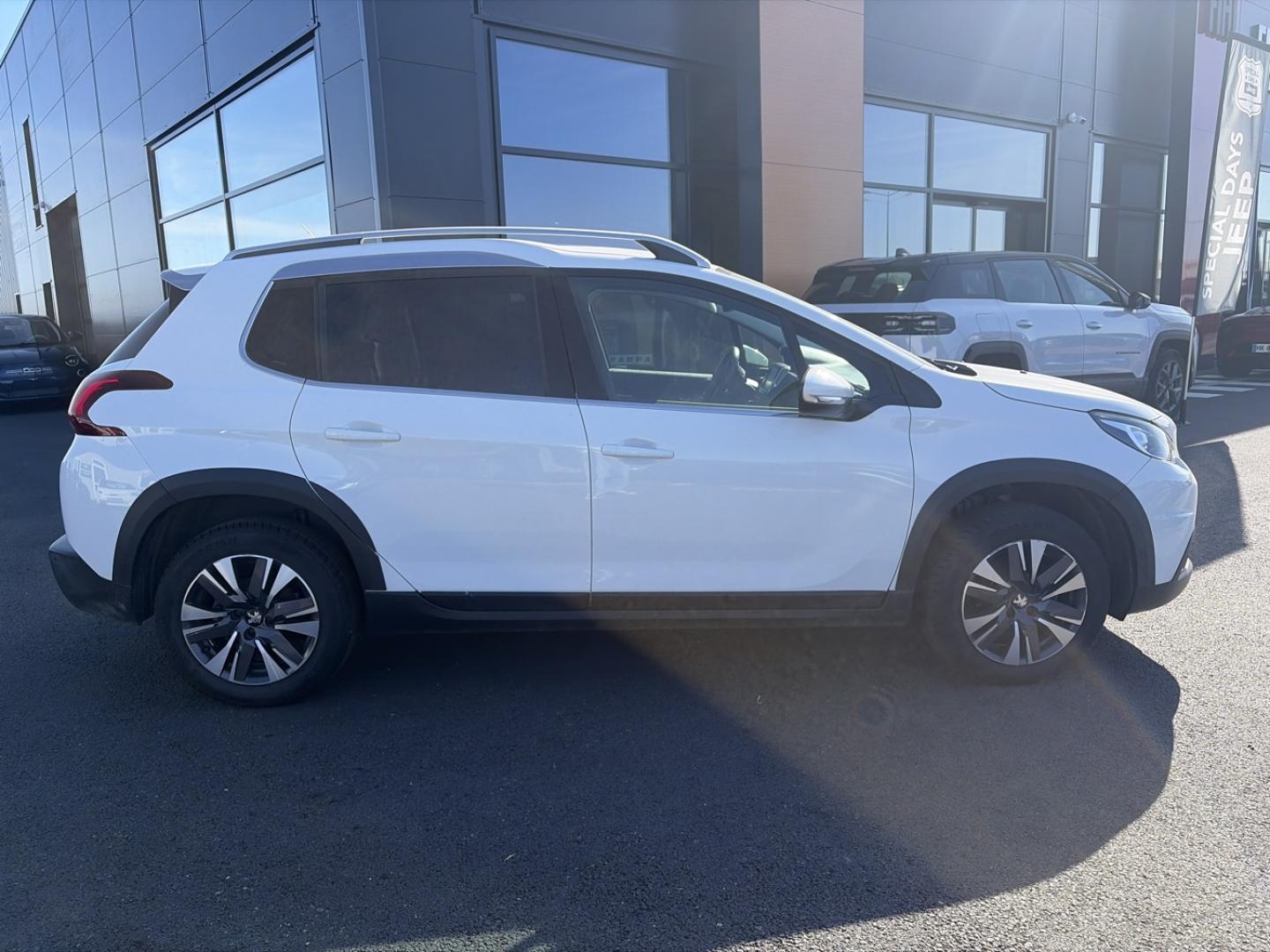 Image PEUGEOT 2008 1.2 PureTech 82ch E6.c Allure