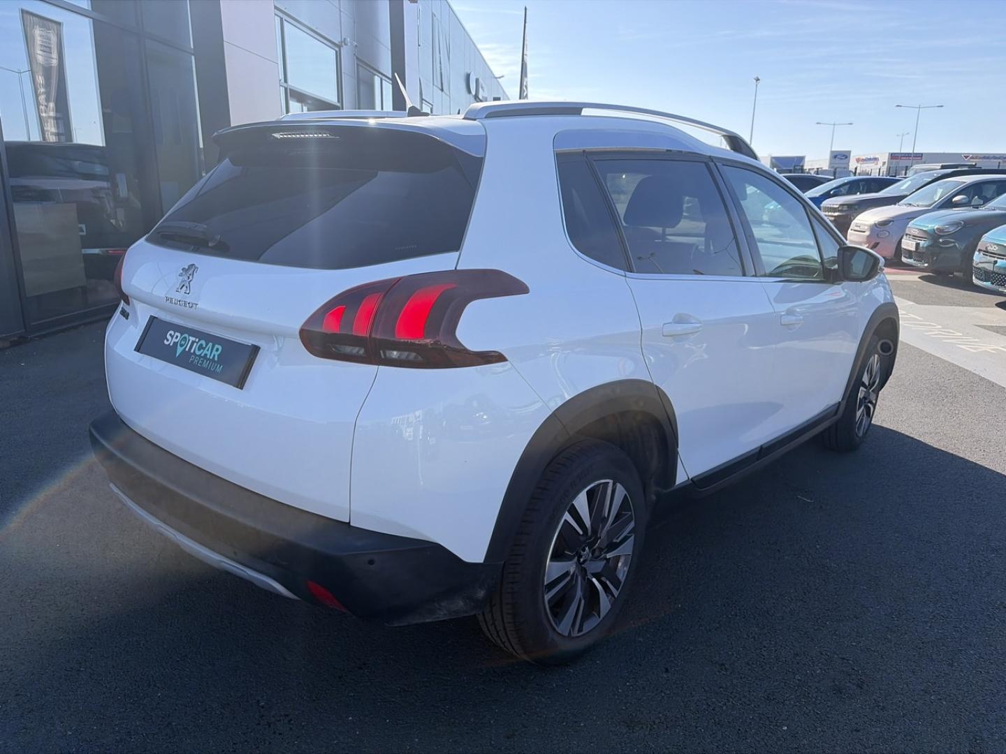 Image PEUGEOT 2008 1.2 PureTech 82ch E6.c Allure