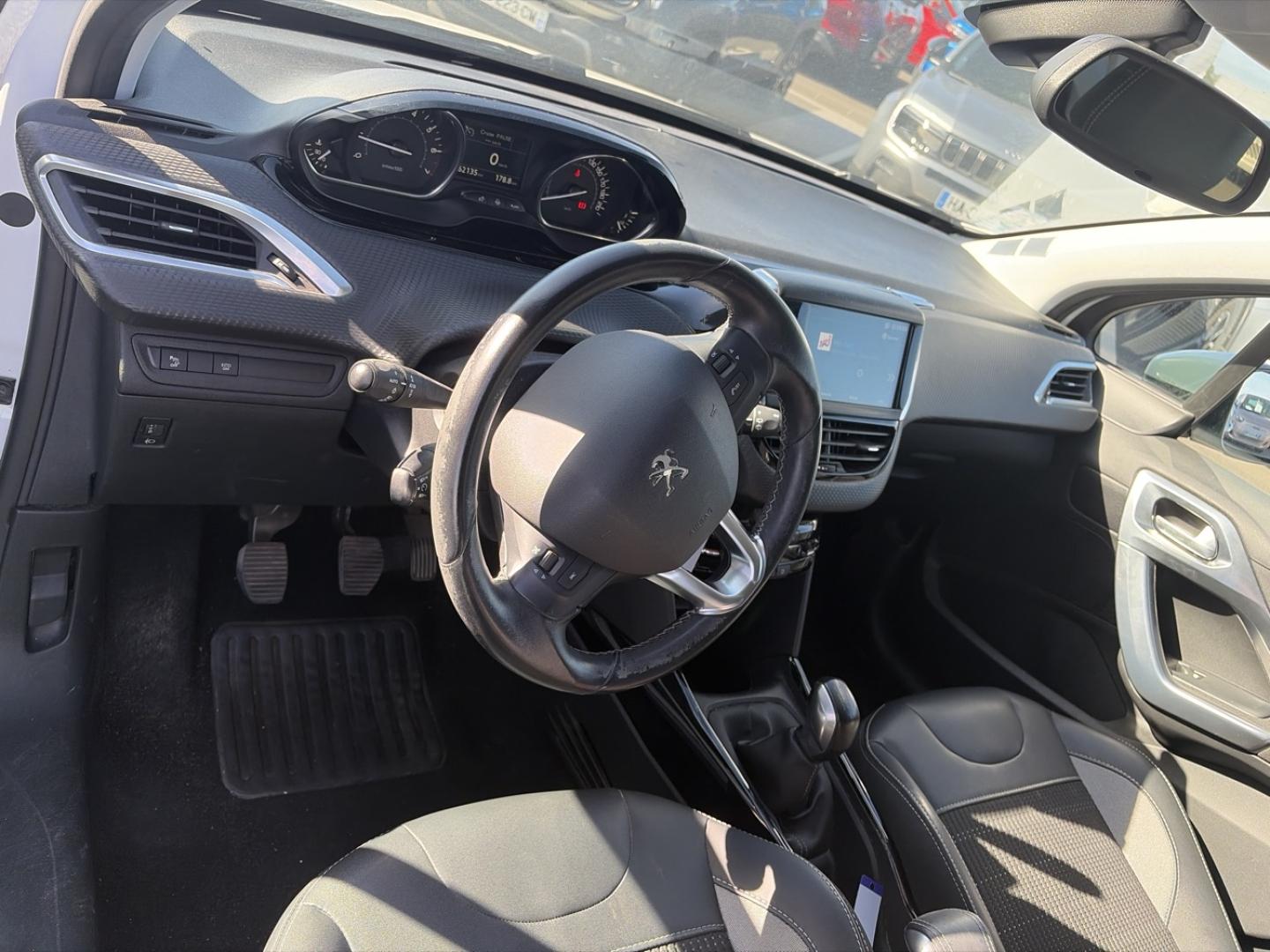 Image PEUGEOT 2008 1.2 PureTech 82ch E6.c Allure