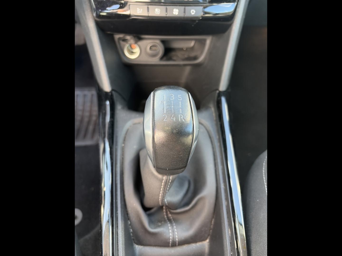 Image PEUGEOT 2008 1.2 PureTech 82ch E6.c Allure