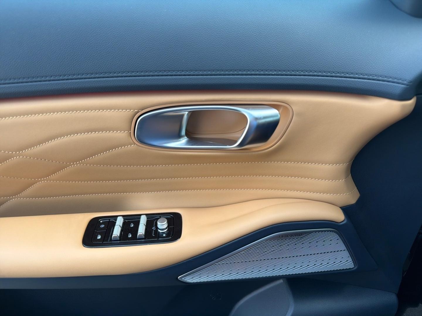 Image GEELY Starray 1.5 EM-i 99+218ch Max+