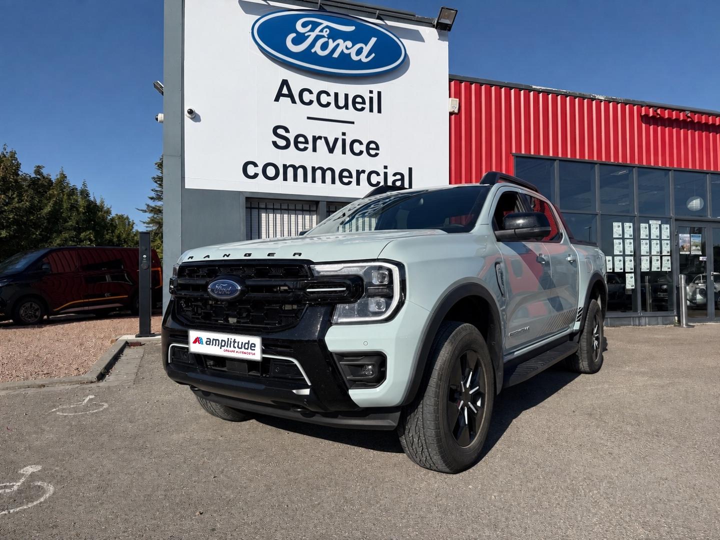 Photo FORD Ranger 2.3 EcoBoost GTDi 281ch Stop&Start Double Cabine Stormtrak 4x4 BVA10