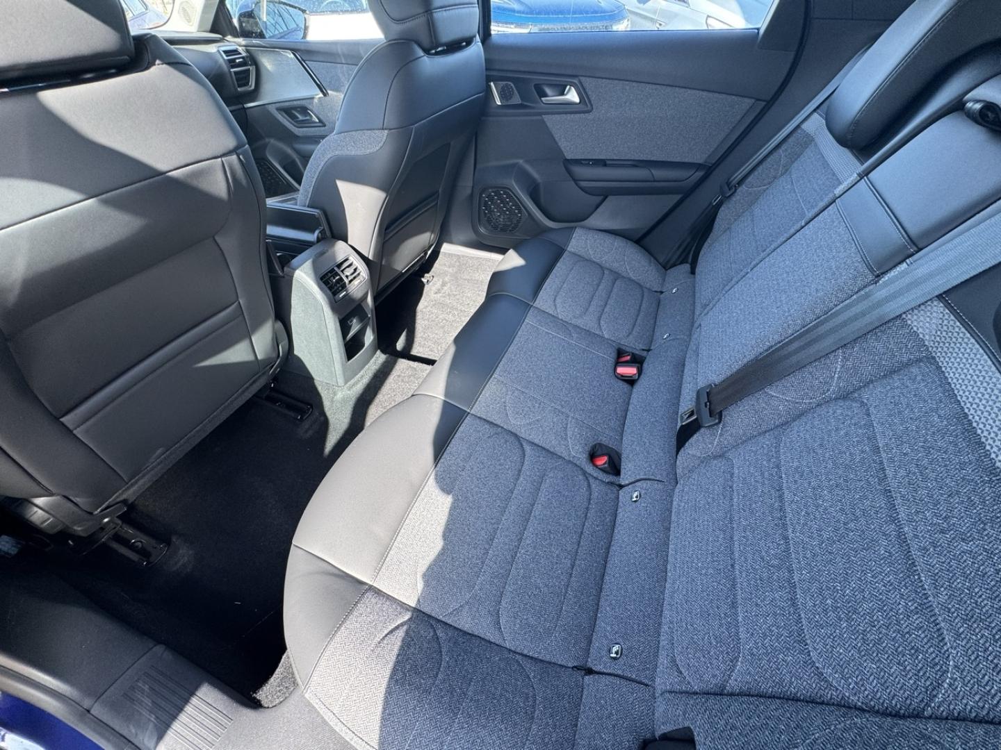 Image CITROEN C5 X Hybrid 225ch Feel Business ëEAT8