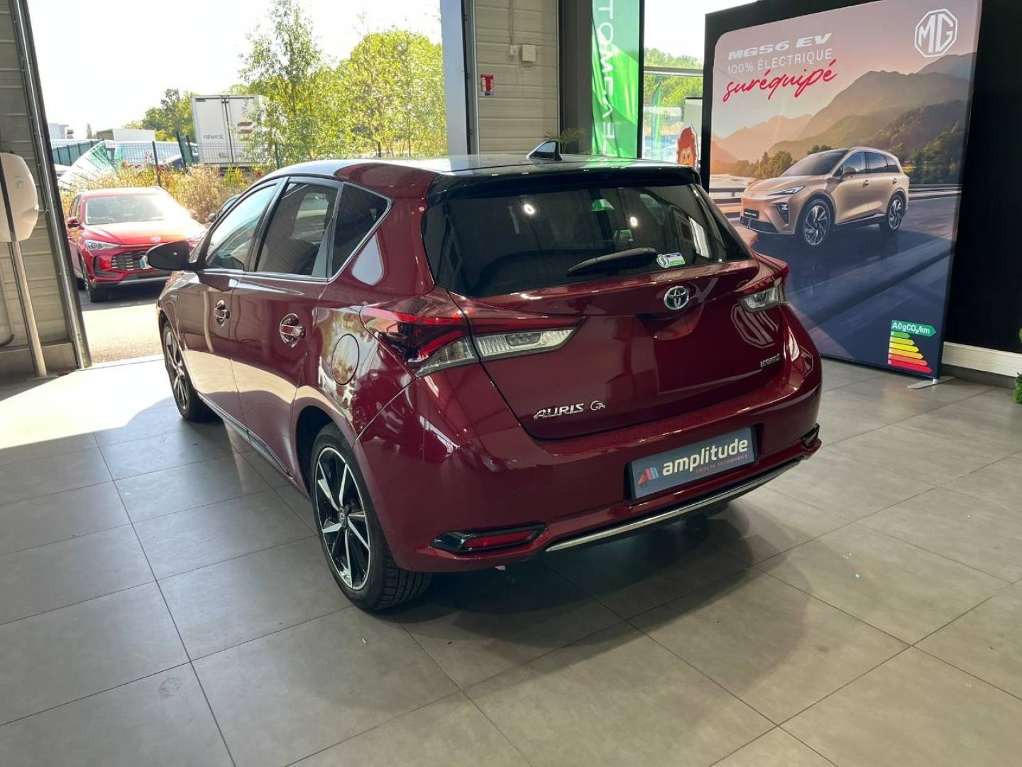 Image TOYOTA Auris HSD 136h Collection RC18