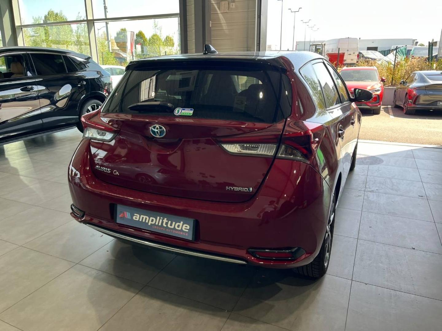 Image TOYOTA Auris HSD 136h Collection RC18