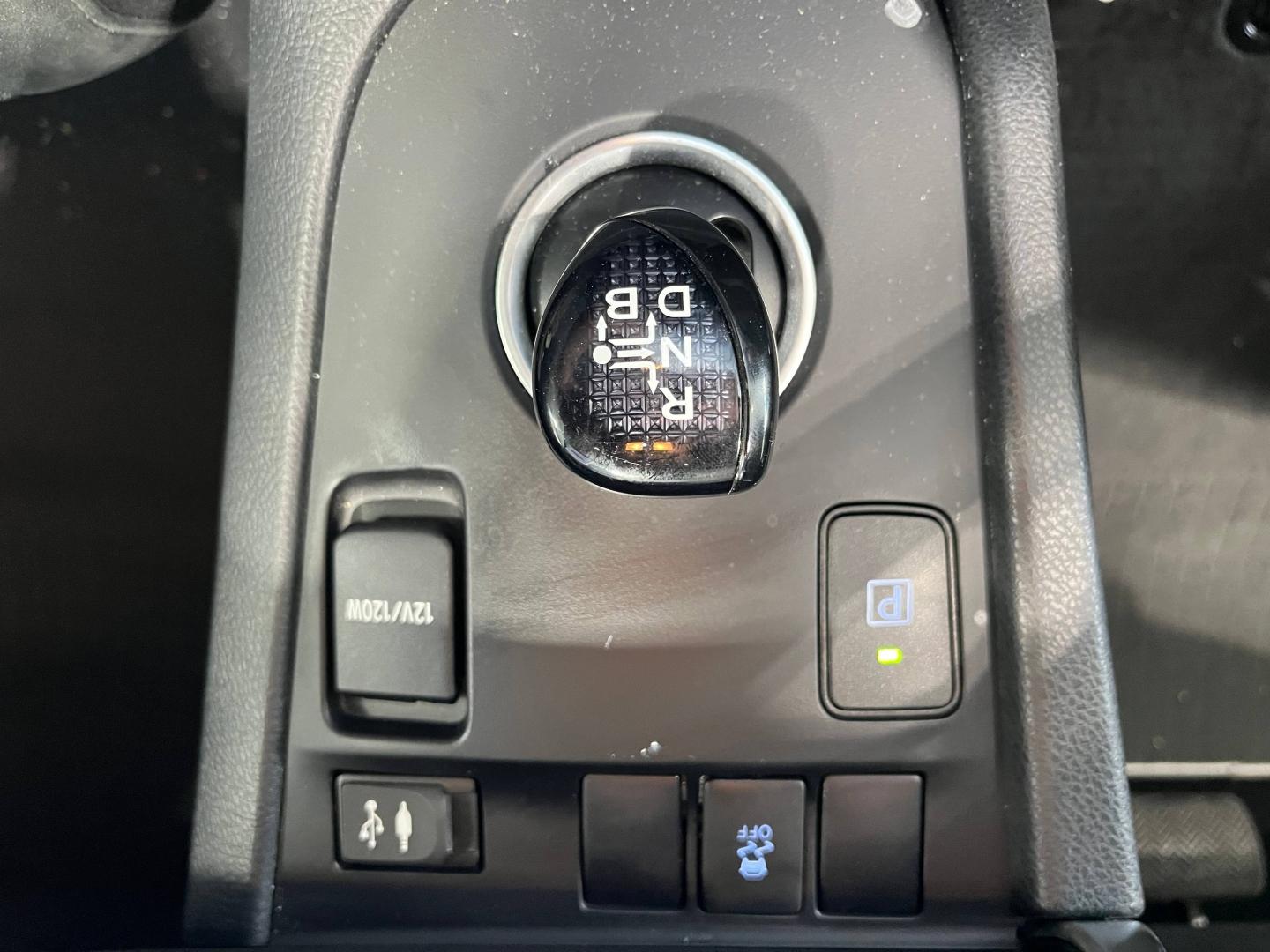 Image TOYOTA Auris HSD 136h Collection RC18