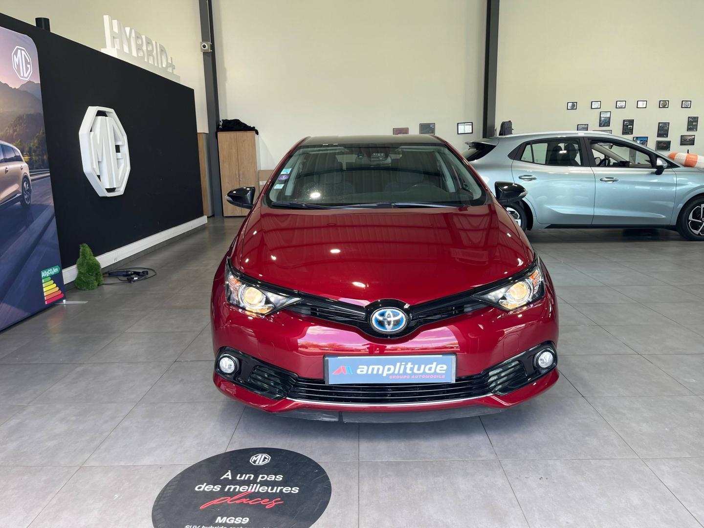 Image TOYOTA Auris HSD 136h Collection RC18