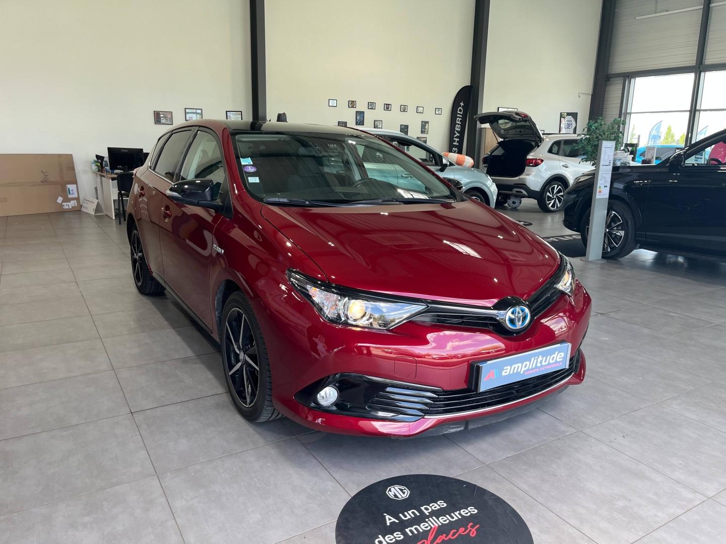 Image TOYOTA Auris HSD 136h Collection RC18