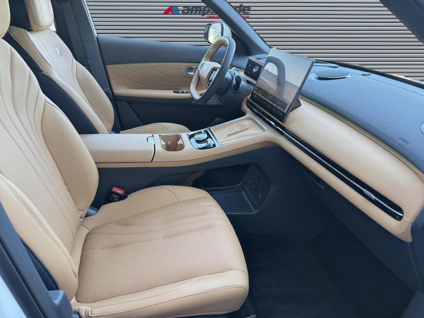 Image GEELY Starray 1.5 EM-i 99+218ch Max+