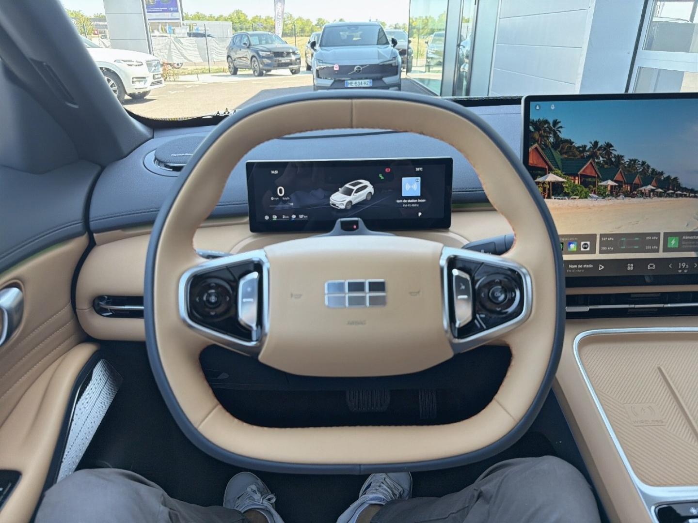 Image GEELY Starray 1.5 EM-i 99+218ch Max+