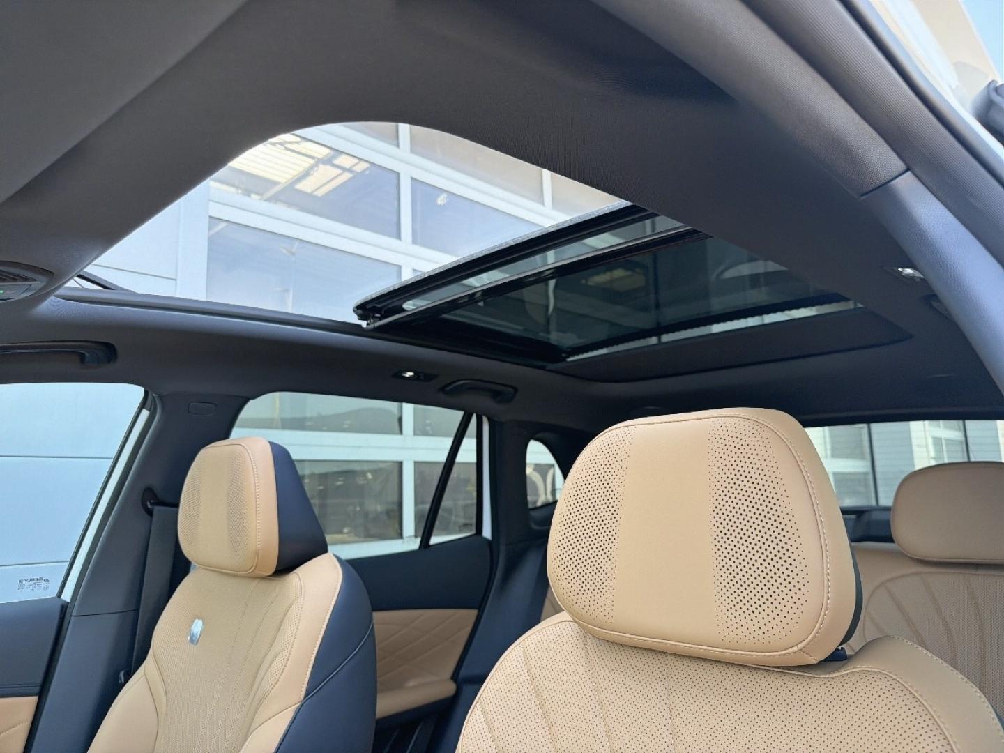 Image GEELY Starray 1.5 EM-i 99+218ch Max+